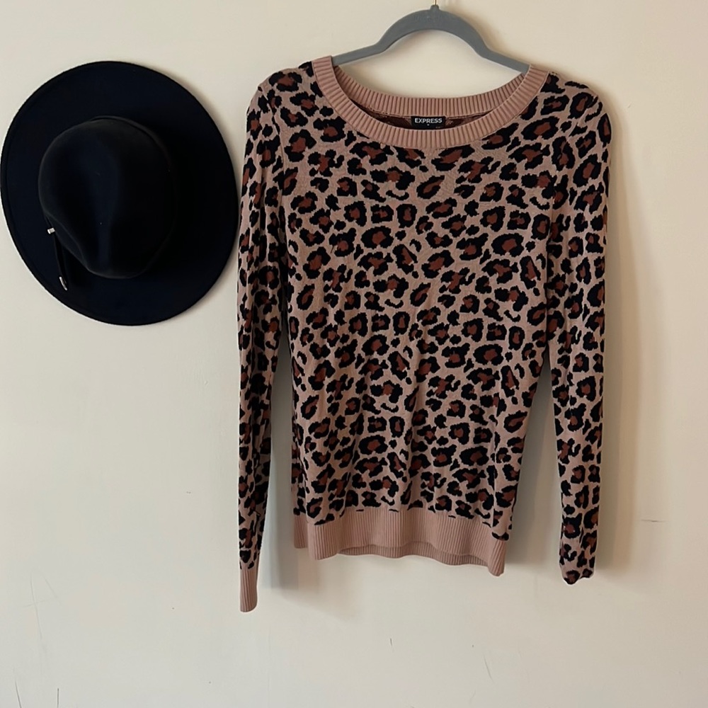 Leopard sweater